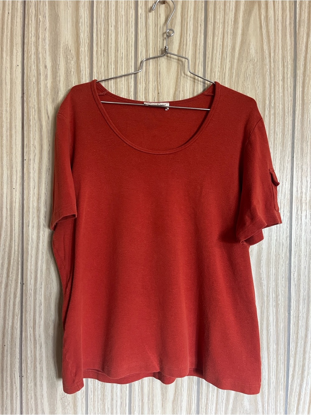Claire France Vintage Rust Terracotta Knit Tee — Casual Chic / Everyday Basic
